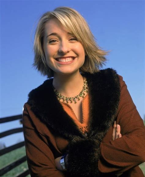 chloe sullivan season 1|chloe sullivan clark.